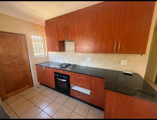 2 BEDROOM TOWNHOUSE FOR SALE IN THE REEDS